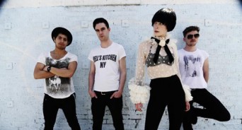 Doll_and_The_Kicks_2