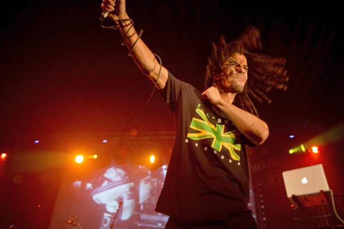 akala-concorde-2-brighton-source-ashley-laurence-time-for-heroes-photography