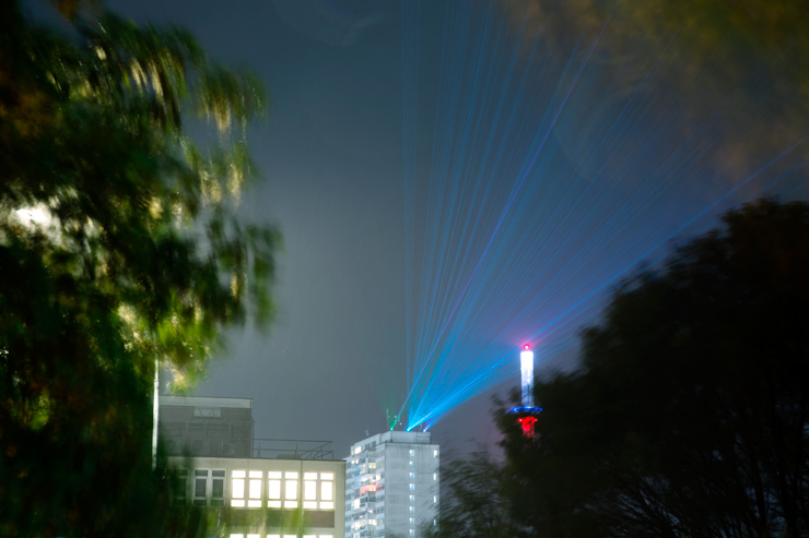 Laser-light-city-brighton-source---seb-lee-delisle-ashley-laurence-time-for-heroes-photography
